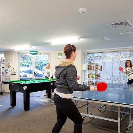 City Lodge Accommodation Auckland Buitenkant foto The games room at the University of Nottingham's halls of residence